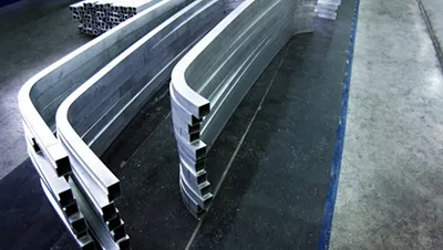 道路車両:全アルミバスフレーム(骨格部材)