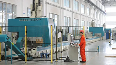 Mubea Systems 5軸加工センター 