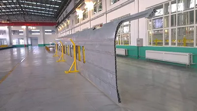 鉄道車体側壁バー